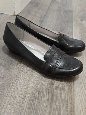 Naturalizer Black Patent Leather Low Heel Wedge